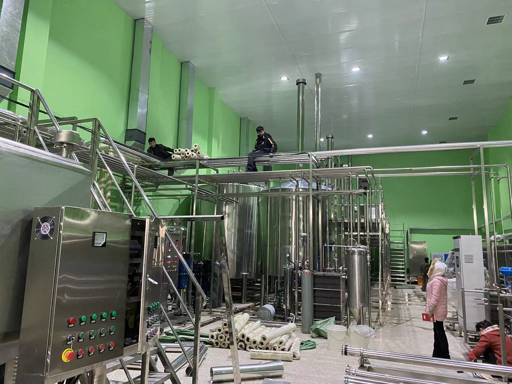 荣成精酿啤酒设备厂—精酿啤酒设备制造：传承工艺与创新科技的交融